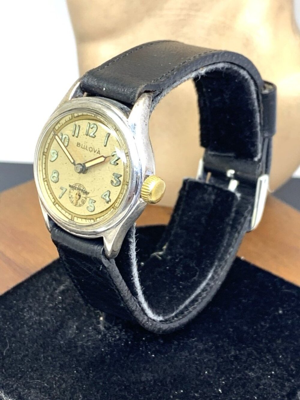 Bulova Watch Vintage WWII Military 10AE Manual Wind Leather Strap 28mm - Picture 2 of 15